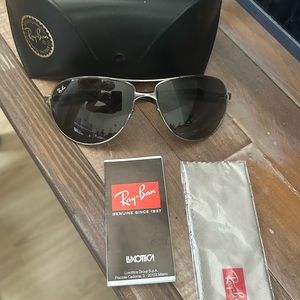 Ray-Ban oversized Aviators in polished silver.